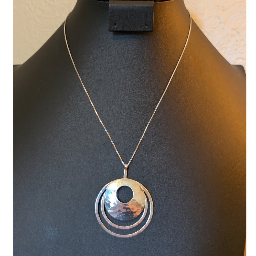 Retired Silpada 925 Sterling Hammered Rings Sterling Silver Pendant Necklace